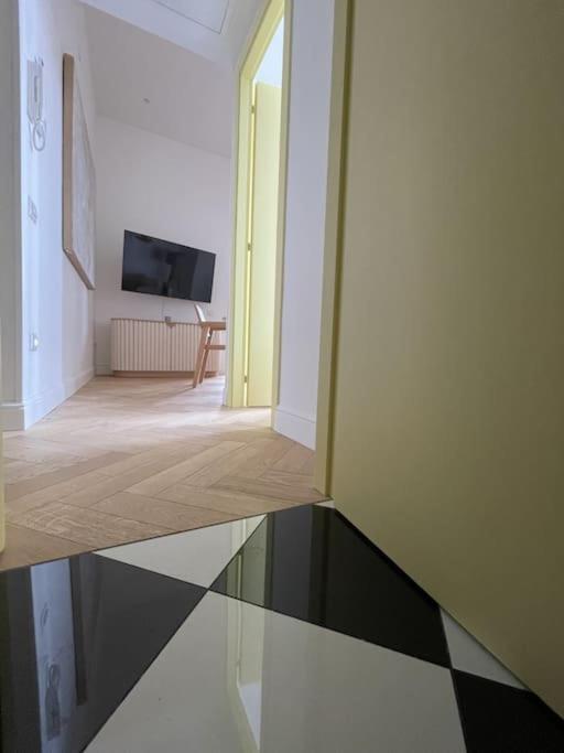 Апартаменты Ultra Stylish Modern Attic Рим Экстерьер фото